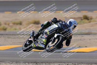 media/Oct-08-2022-SoCal Trackdays (Sat) [[1fc3beec89]]/Turn 14 (1050am)/